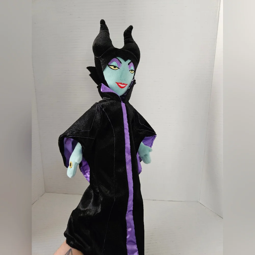 Disney Sleeping Beauty Maleficent plush doll‎